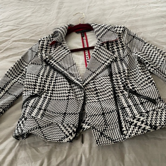 Jackets & Coats White House Black Market Black And White Print Jacket